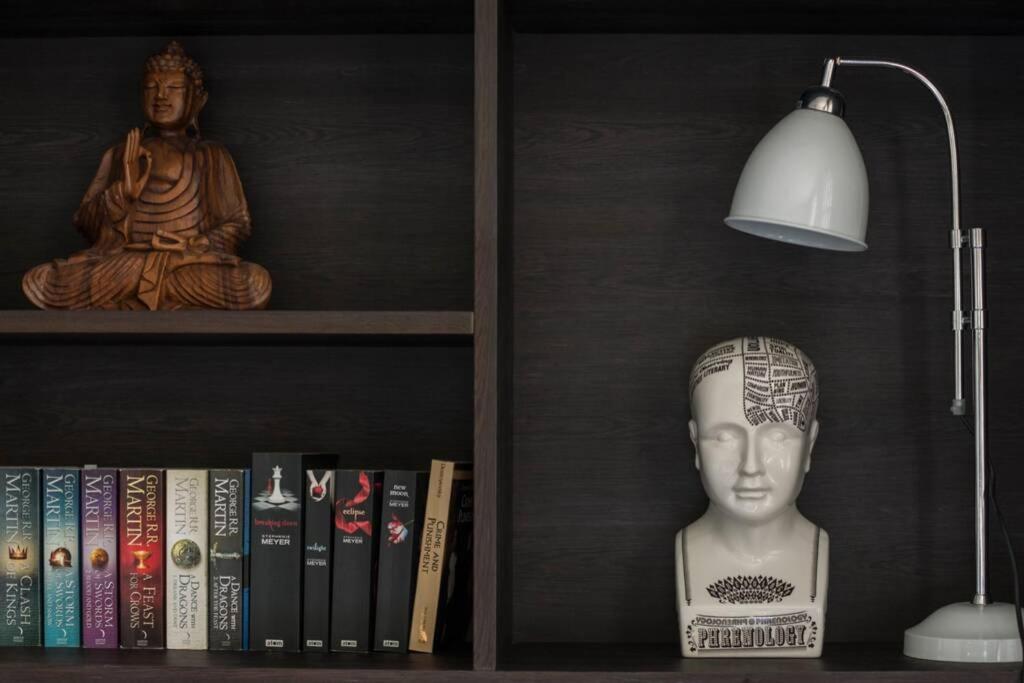 World Travellers Eclectic Apartment Cape Town Bagian luar foto
